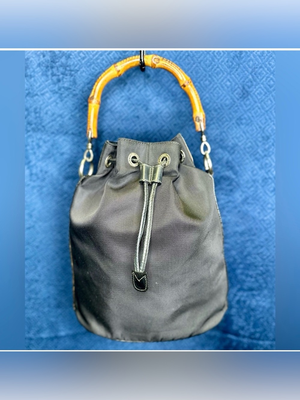 GUCCI Black Bucket Bag with Bamboo Handle used